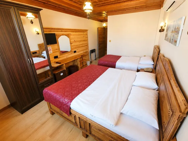 غرفة سوبيريور بسرير مزدوج وسرير فردي بإطلالة على المدينة، Saruhan Hotel 9/10