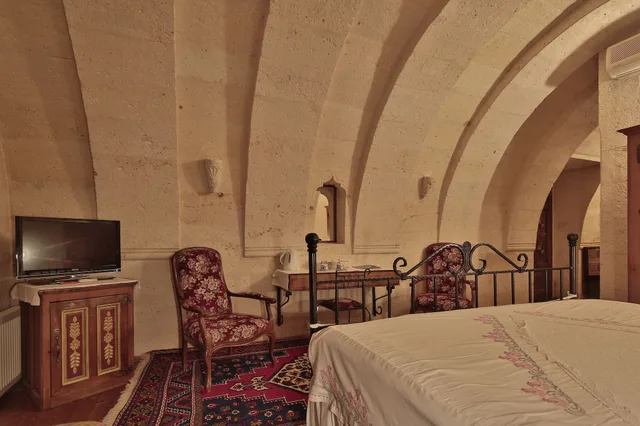 غرفة كومفورت بسرير كوين مع أريكة، Selcuklu Evi Cave Hotel - Special Class 6/9