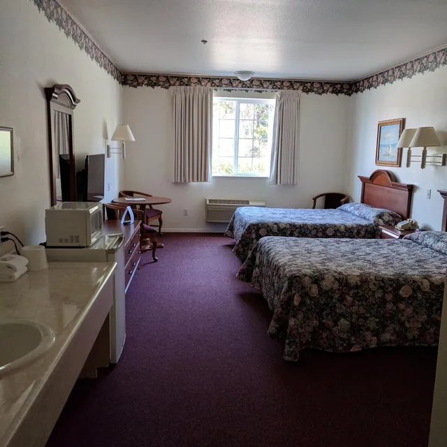 غرفة بسرير كوين لذوي الإعاقة، Lighthouse Inn 2/8