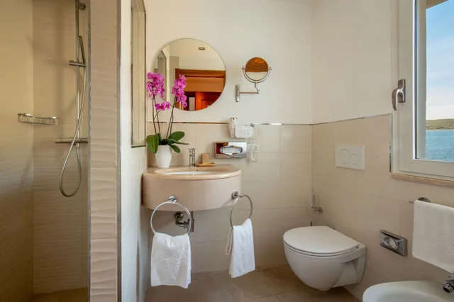 غرفة كلاسيكية بسرير مزدوج، El Faro Hotel 4/6