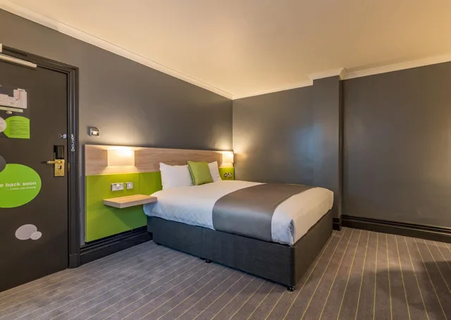 غرفة بسرير مزدوج، Thistle Express London Luton 6/10