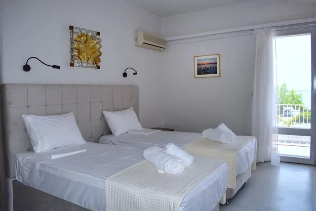 غرفة سوبيريور بسرير مزدوج أو سريرين منفصلين بإطلالة على البحر، Theoxenia Hotel 3/10