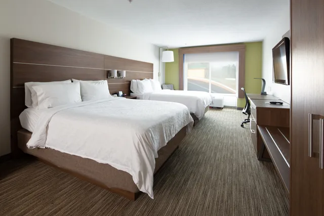 غرفة قياسية بسريرين كوين، Holiday Inn Express & Suites Lenoir City (Knoxville Area) 3/4