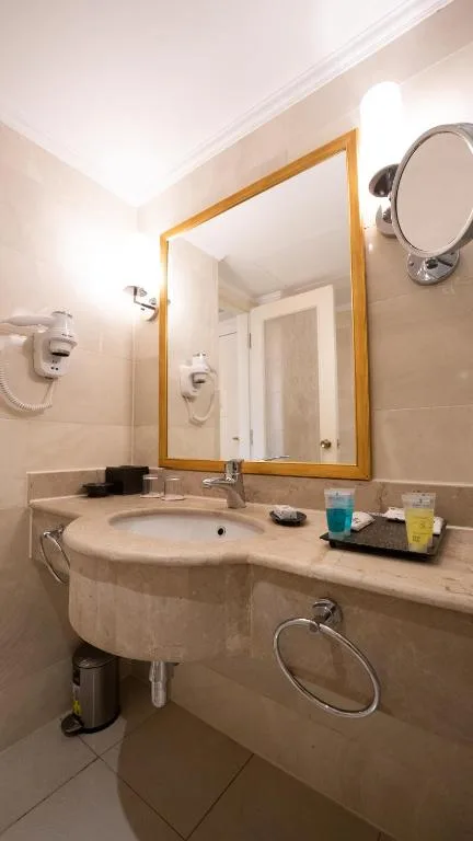 Baron, Suite, Double Bed, Palace View، Baron Hotel Cairo 8/9