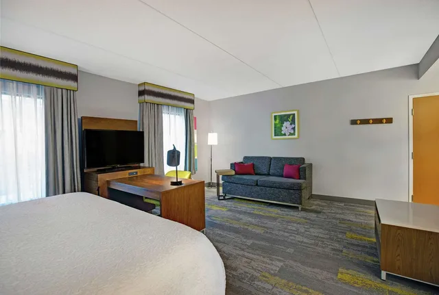 جناح استوديو بسرير كينج، Hampton Inn And Suites Augusta West 3/4