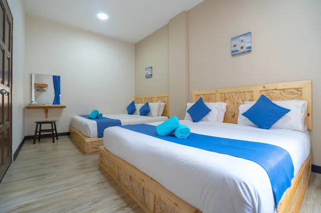 Family, King and Queen Bed, Paretto Seaview Hotel 1/4