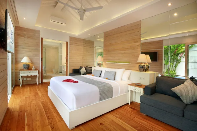 Royal 1 Bedroom Villa with Private Jetted Pool، Aleva Villa Seminyak by Ini Vie Hospitality 2/10