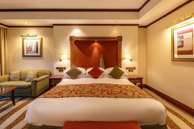 غرفة سوبيريور، Kigali Serena 1/8