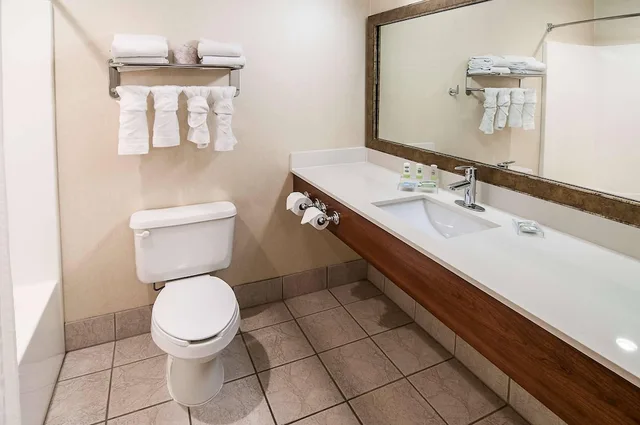 غرفة بسريرين كوين لذوي الإعاقة، Country Inn & Suites by Radisson, Rapid City, SD 4/6