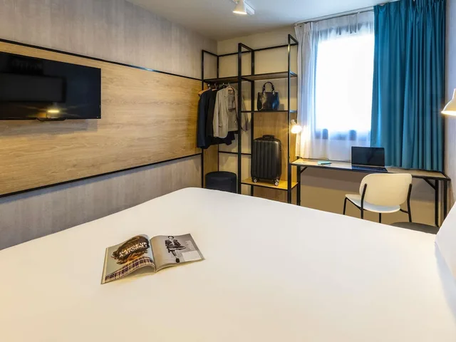 غرفة قياسية بسرير مزدوج، Ibis Epinal Centre Ville 2/2
