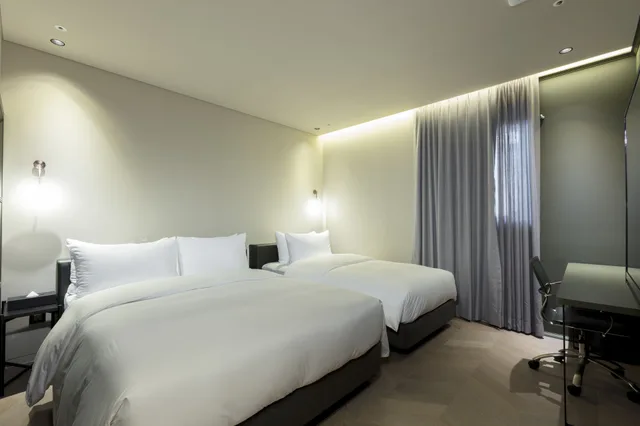 Superior, 1 Double and 1 Single Bed, Hotel Lemong 7/10