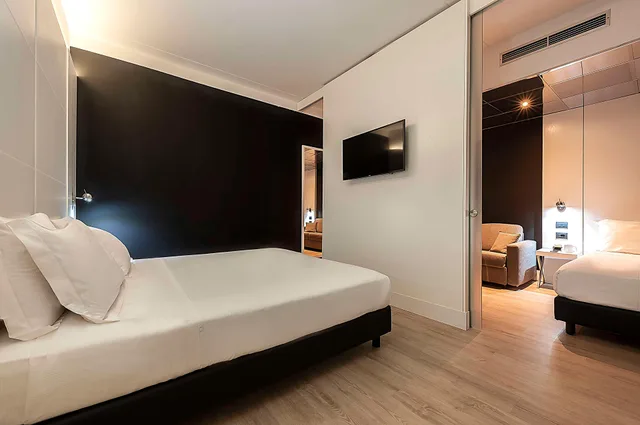 غرفة سوبيريور عائلية بسرير كينج وسرير فردي مع أريكة، Best Western Hotel Quattrotorri Perugia 1/3