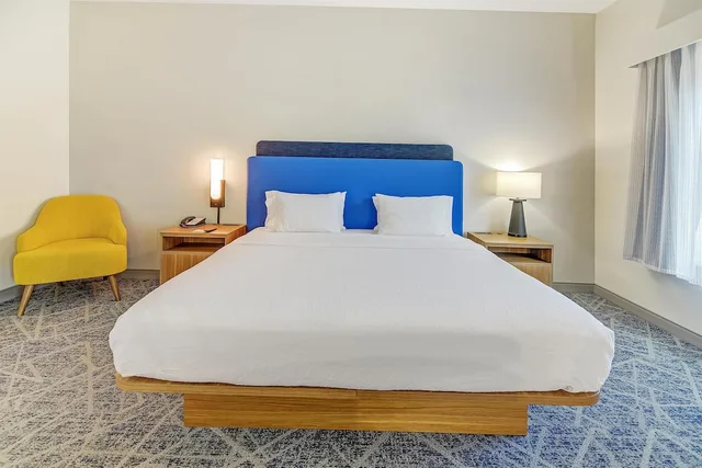 جناح استوديو بسرير كينج مع أريكة بمطبخ صغير، Hampton Inn Foley 4/10