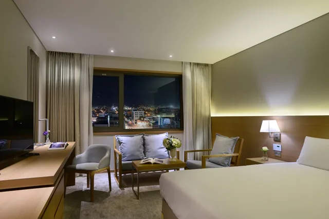 غرفة ديلوكس بسرير كوين، Astar Hotel 4/6