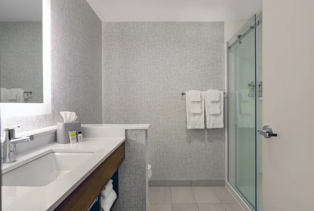 جناح بسرير كينج، Holiday Inn Express And Suites Collingwood 2/3