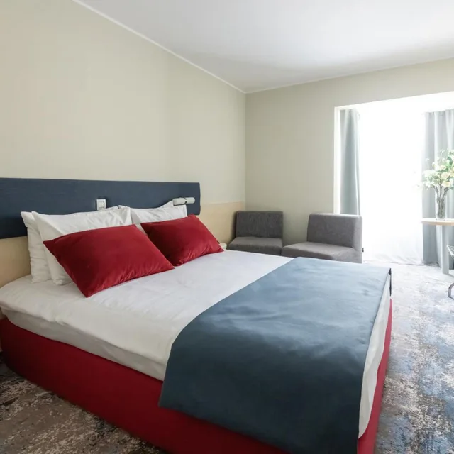 Room, Double Bed, Jumeira Building، Zenith Hotel - Conference And Spa - Mamaia Resort 5/8