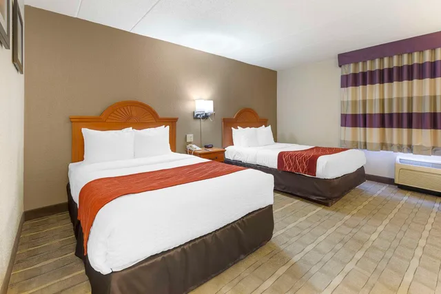 Efficiency, 2 Double Beds، Comfort Inn University Center Fairfax VA 2/5