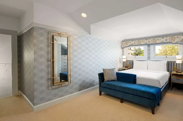 جناح بسرير كوين بغرفة نوم واحدة، Hayes Mansion San Jose, Curio Collection by Hilton 9/10
