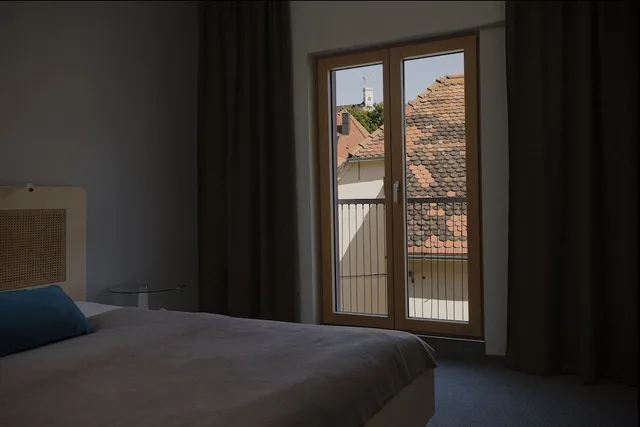 غرفة بريميوم بسريرين منفصلين بغرفة نوم واحدة، ART HOTEL 3/4