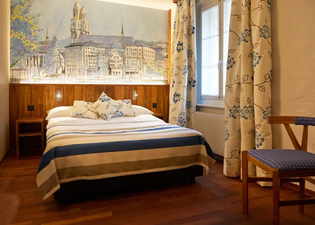 Economy, Double Bed, City View, Hotel Adler Zurich 1/3