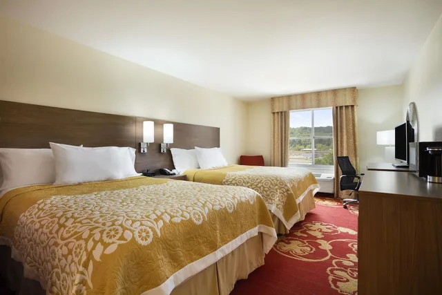 جناح استوديو بسريرين كوين بمطبخ صغير، Days Inn & Suites by Wyndham Caldwell 3/4