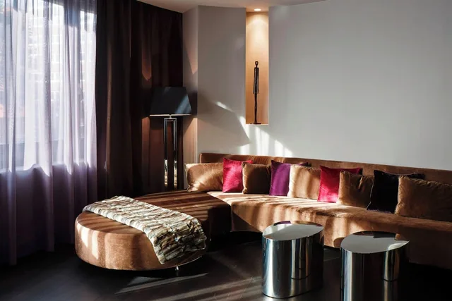 جناح سوبيريور بسرير كينج، Roomers Frankfurt Central, Autograph Collection 3/5