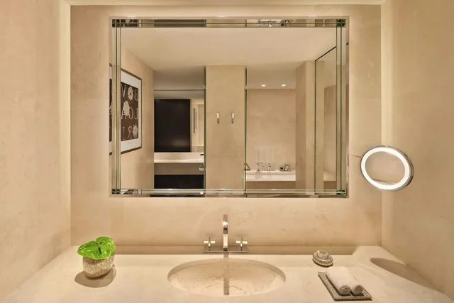 جناح جونيور بسرير كينج بغرفة نوم واحدة، Bulgari Hotel Milano 9/10