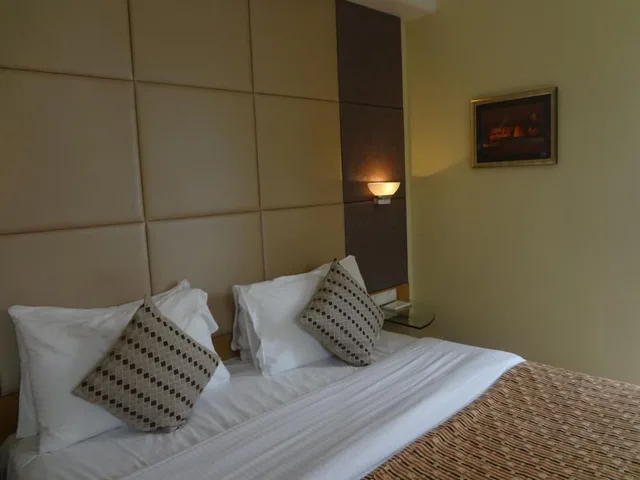 غرفة سوبيريور بسرير مزدوج، Ascot Hotel 2/3