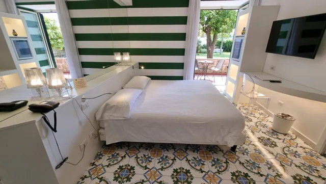 غرفة بسرير مزدوج أو سريرين منفصلين بشرفة، Hotel Alpha 6/10
