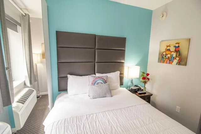 غرفة ديلوكس بسرير كوين، Canal Loft Hotel 1/1