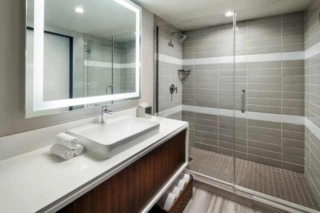 استوديو بسرير كينج، W Los Angeles West Beverly Hills 6/8