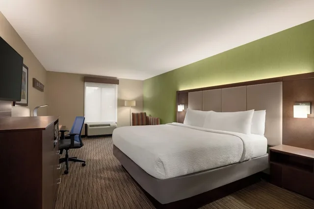 غرفة قياسية بسريرين كوين لذوي الإعاقة، Holiday Inn Express Hotel Suites Atlanta-Cumming 1/3