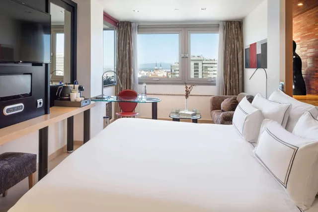 Grand, the Level, Premium, with View، Melia Madrid Princesa Hotel 4/9