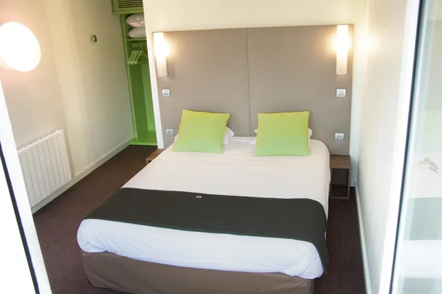 Standard, Double Bed, Campanile Nantes Est Saint Sebastien Sur Loire 1/10