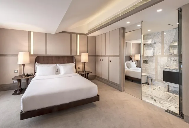 جناح جونيور بسرير كينج بشرفة، The Stay Nisantasi 1/5