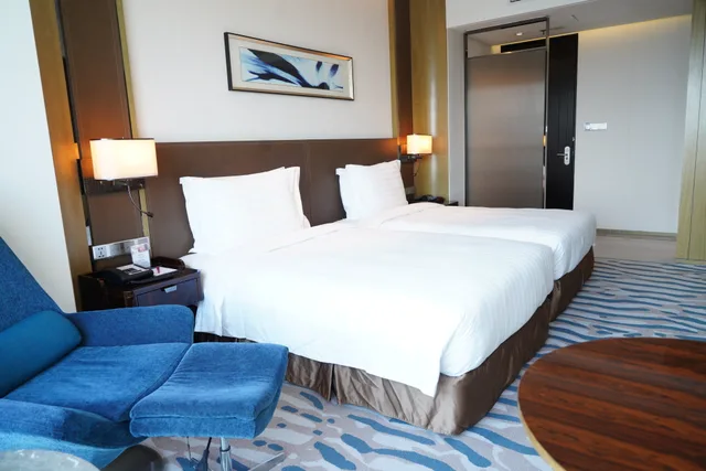 Standard, CROWNE PLAZA DALIAN SPORTS CENTER 7/10