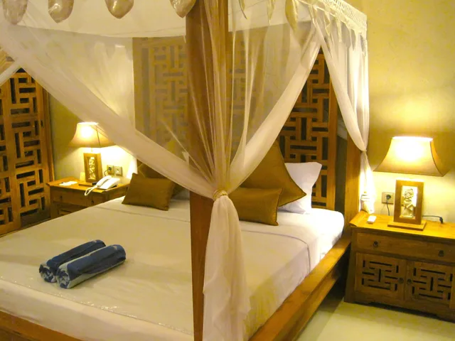 جناح بسرير مزدوج وسريرين منفصلين بغرفتي نوم، Puri Dajuma Beach Eco Resort & Spa 1/4