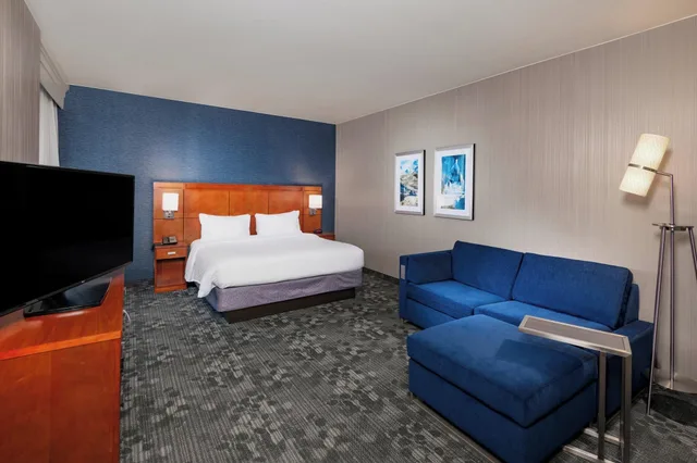 غرفة بسرير مزدوج لذوي الإعاقة، Courtyard By Marriott Santa Ana Orange County 1/8