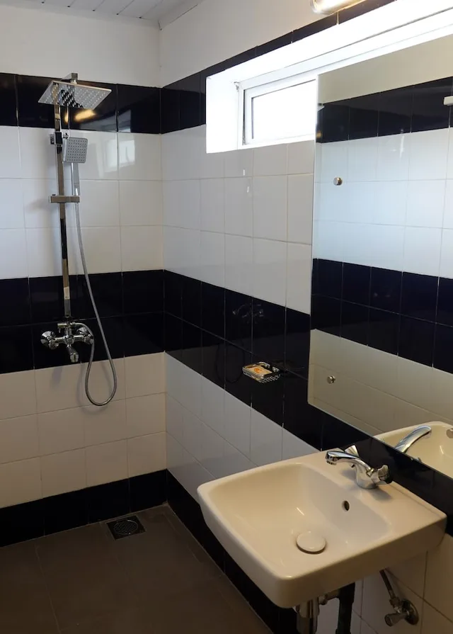غرفة أساسية بسرير مزدوج، Hotel J Negombo 5/6