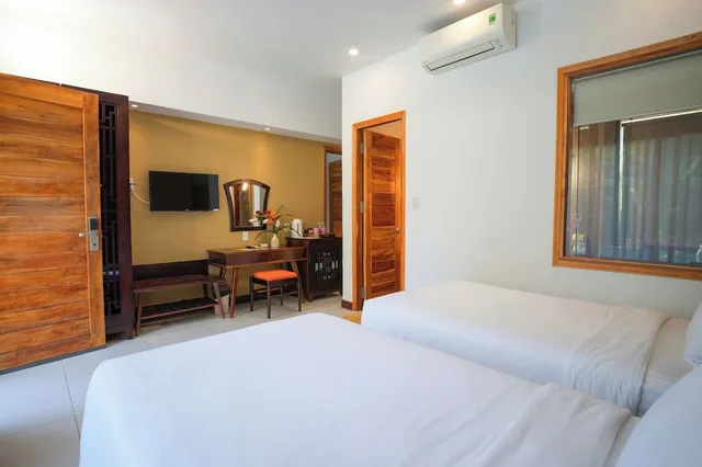 2 Bedrooms, Family Suite, 1 King and 1 Single Beds, Pool View, Pool Side, Nadine Phu Quoc Resort 3/4
