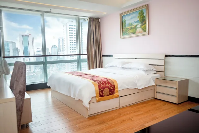 غرفة قياسية بسرير كوين، Sunny Private Apt Of Grand Continental 10/10