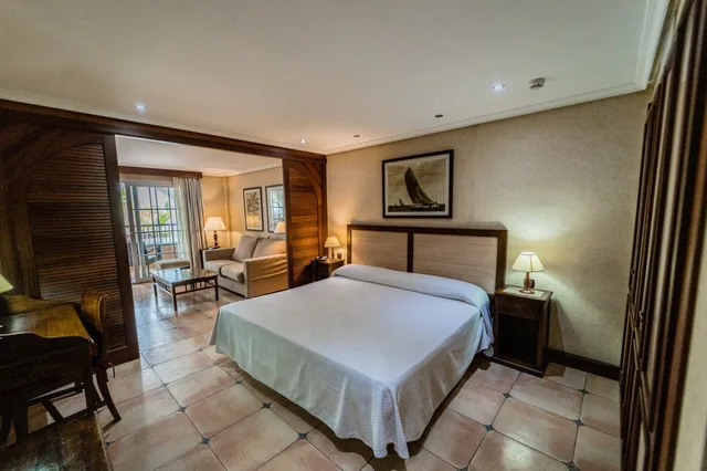 جناح جونيور بسرير مزدوج مع أريكة في الملحق، Paradise Park Fun Lifestyle Hotel 4/8