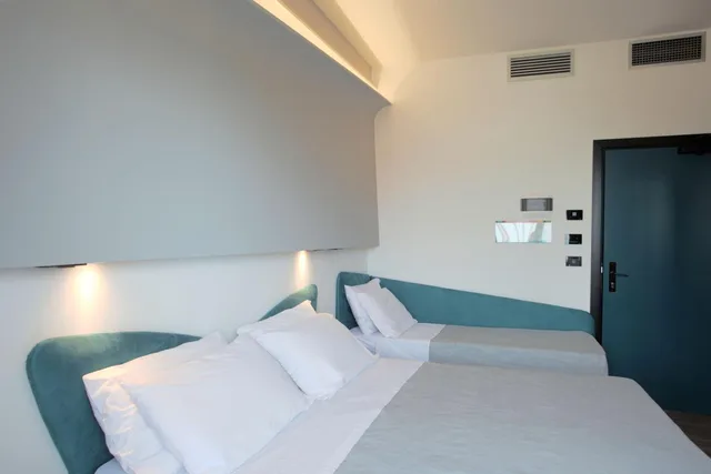 غرفة ثلاثية، Hotel Ali D'Oro 4/10