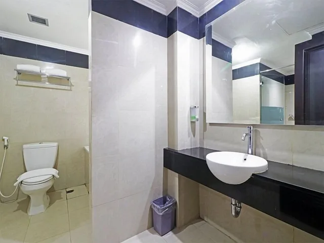 Executive, King Bed, P Hotel Jakarta 5/7