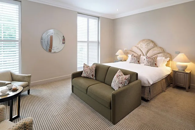 غرفة قياسية بسرير كينج بإطلالة مع أريكة، The Kings Arms, WorldHotels Distinctive 2/3