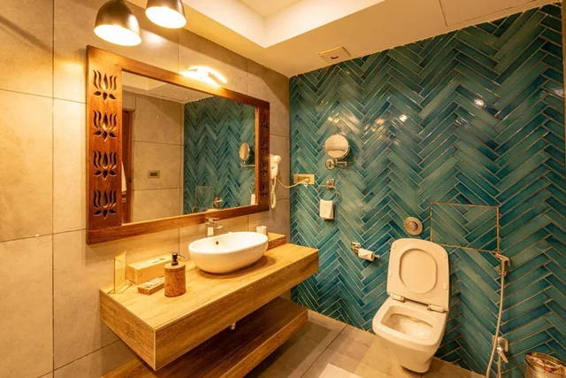 غرفة بريميوم بإطلالة على النهر بشرفة، Ganga Kinare A Riverside Boutique Hotel 9/10