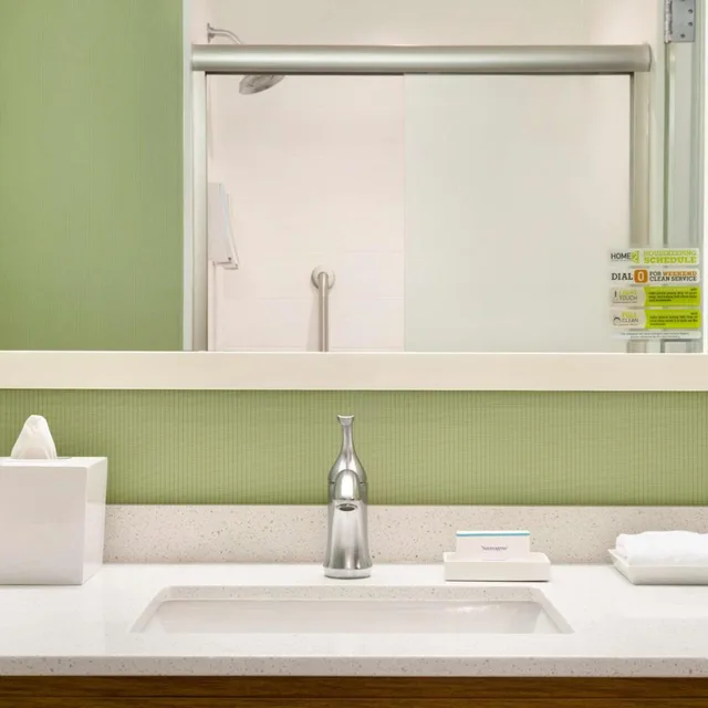 استوديو بسرير كوين مع أريكة، Home2 Suites By Hilton Hasb 5/7