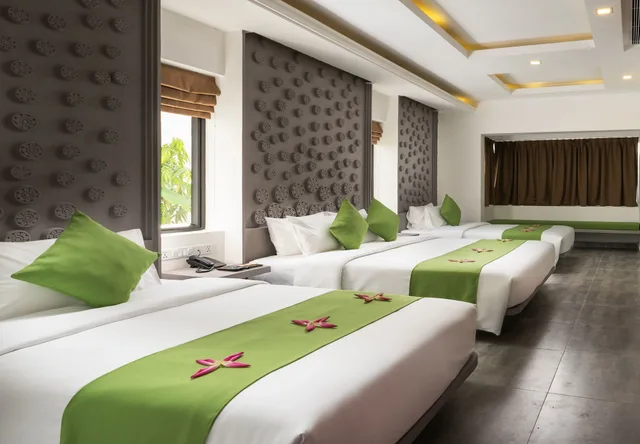 1 Bedroom, Family Suite, 1 King and 2 Queen Beds, Khmer Mansion Residence 3/4