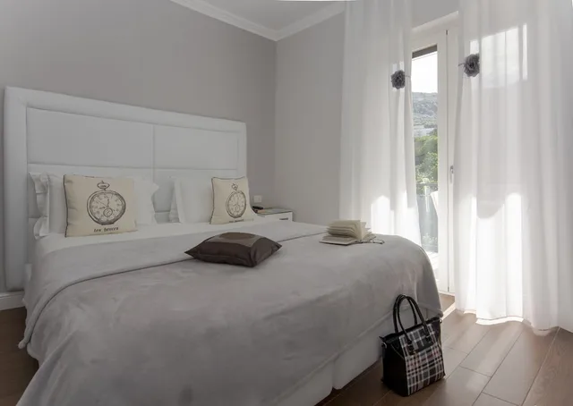 غرفة سوبيريور بسرير مزدوج أو سريرين منفصلين بإطلالة على المدينة بشرفة، Bougainvillea Relais 5/10
