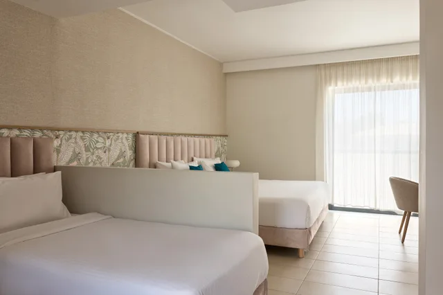غرفة عائلية بإطلالة على الحديقة، Atlantica Eleon Grand Resort 1/3
